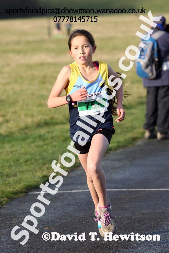 Boys and Girls under-13s, 2016 Heaton Memerial 10k Road Race. Photo: David T. Hewitson/Sports for All Pics